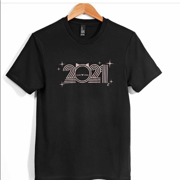 ❌🎉HP🎉❌Crazy Cat Lady Tee ❤️🐈‍⬛ NWOT - Picture 4 of 8